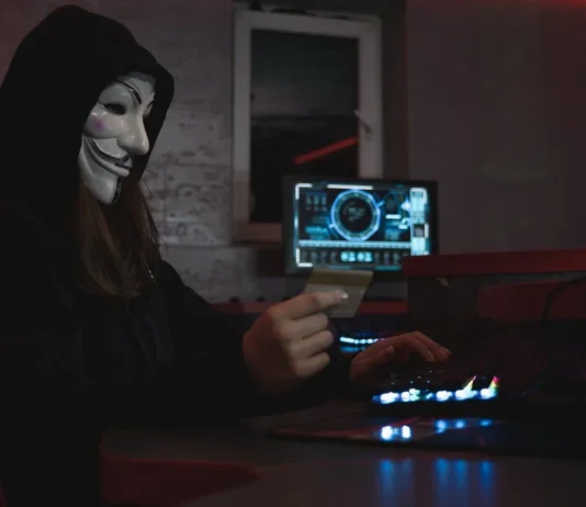 9 Ways to Combat Cyberstalking how to deal with cyberstalking